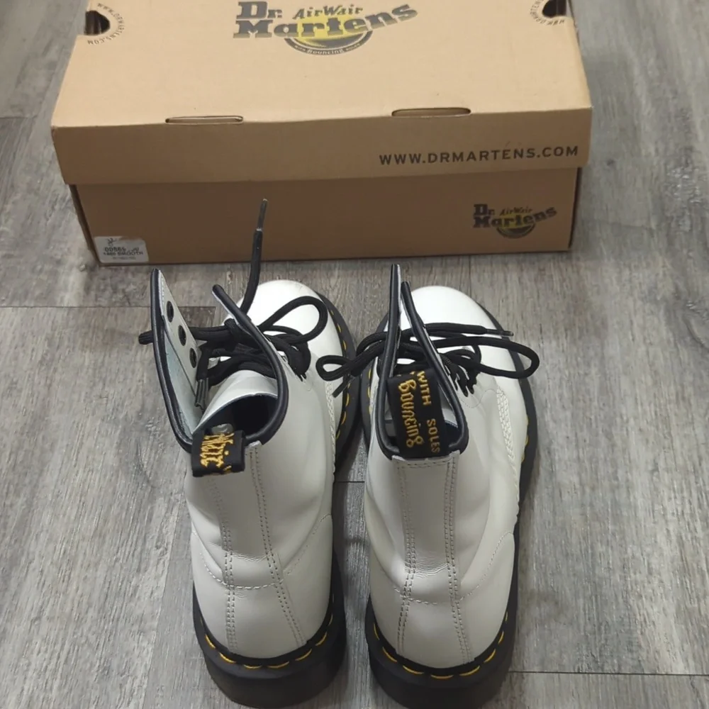 Dr. Martens - Picture 6 of 11